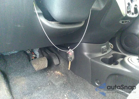 2018 Nissan Versa 1.6 Sv z USA, uszkodzony, nr VIN 3N1CN7AP6JL815409